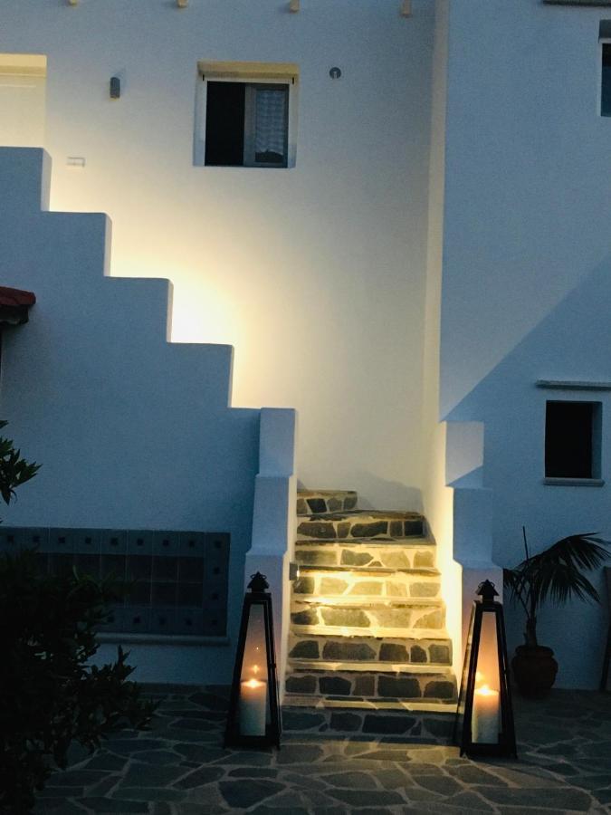 Ninemia Naxos Suites Agios Thaleleos エクステリア 写真